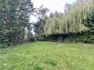 Photo 25- click for photo gallery